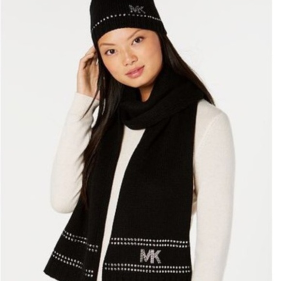 michael kors studded scarf